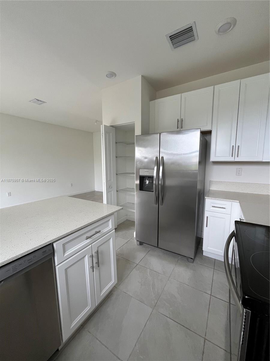 10008 SW 228th Ter Miami, FL 33190