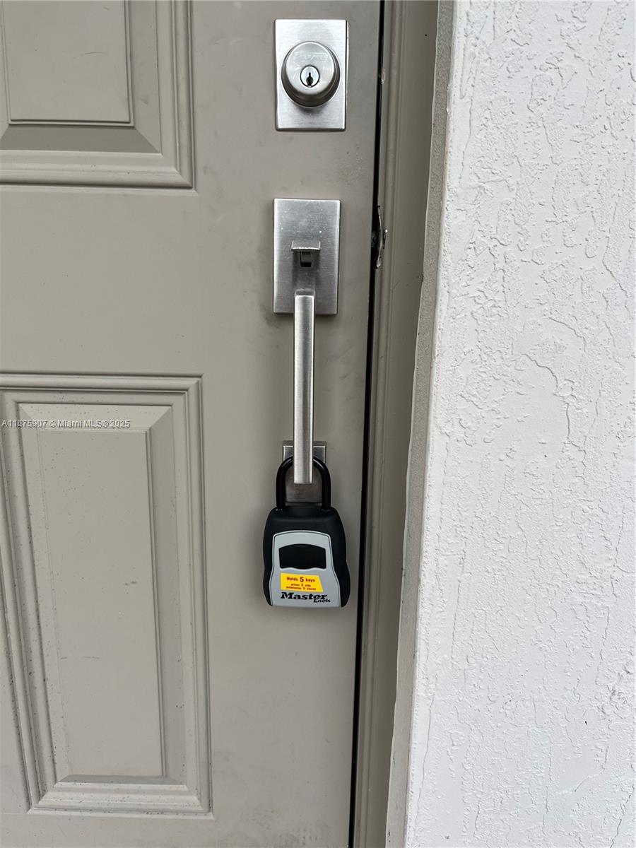 10008 SW 228th Ter Miami, FL 33190