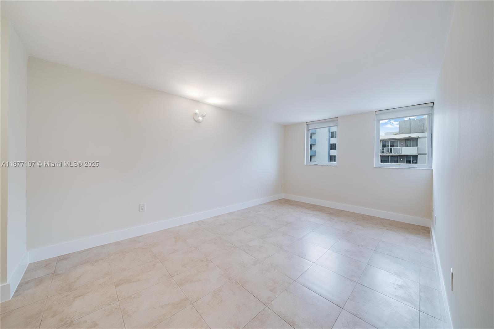 1665 Bay Rd #521 Miami Beach, FL 33139