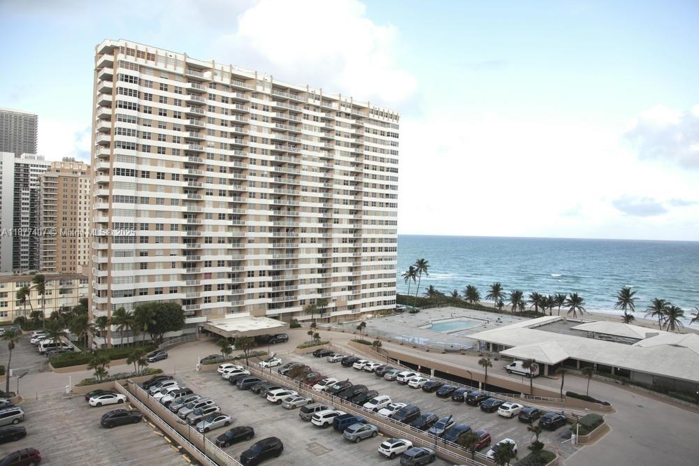 1980 S Ocean Dr #9M