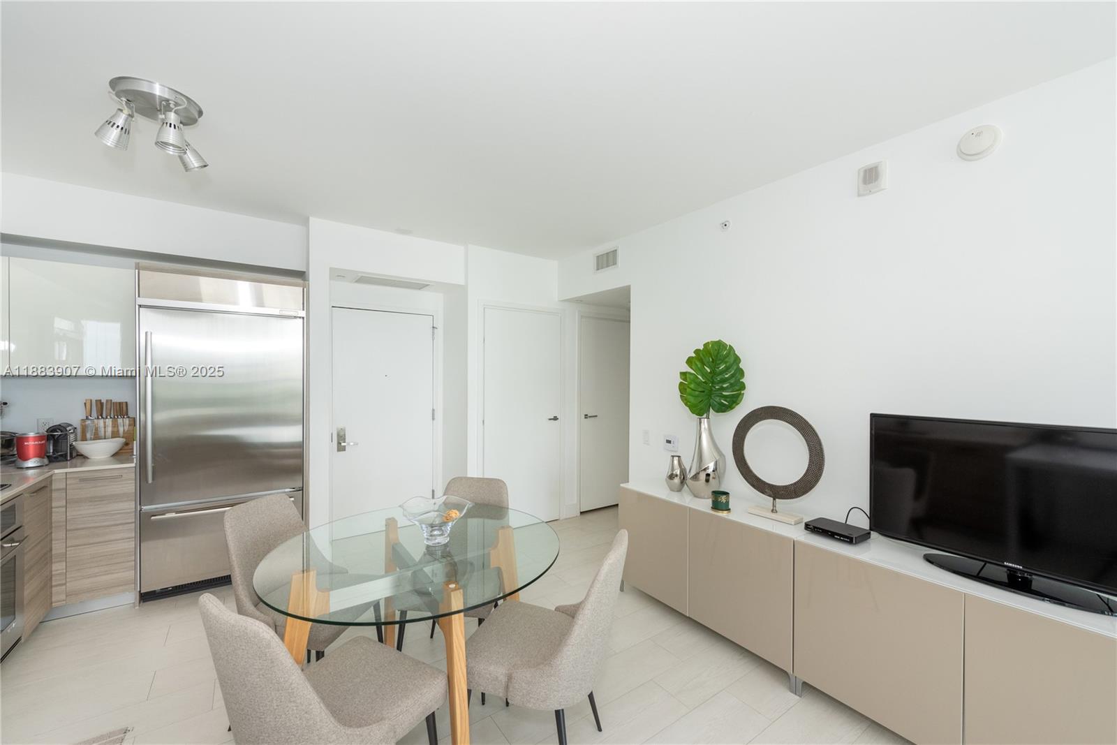 image Brickellhouse Condo3