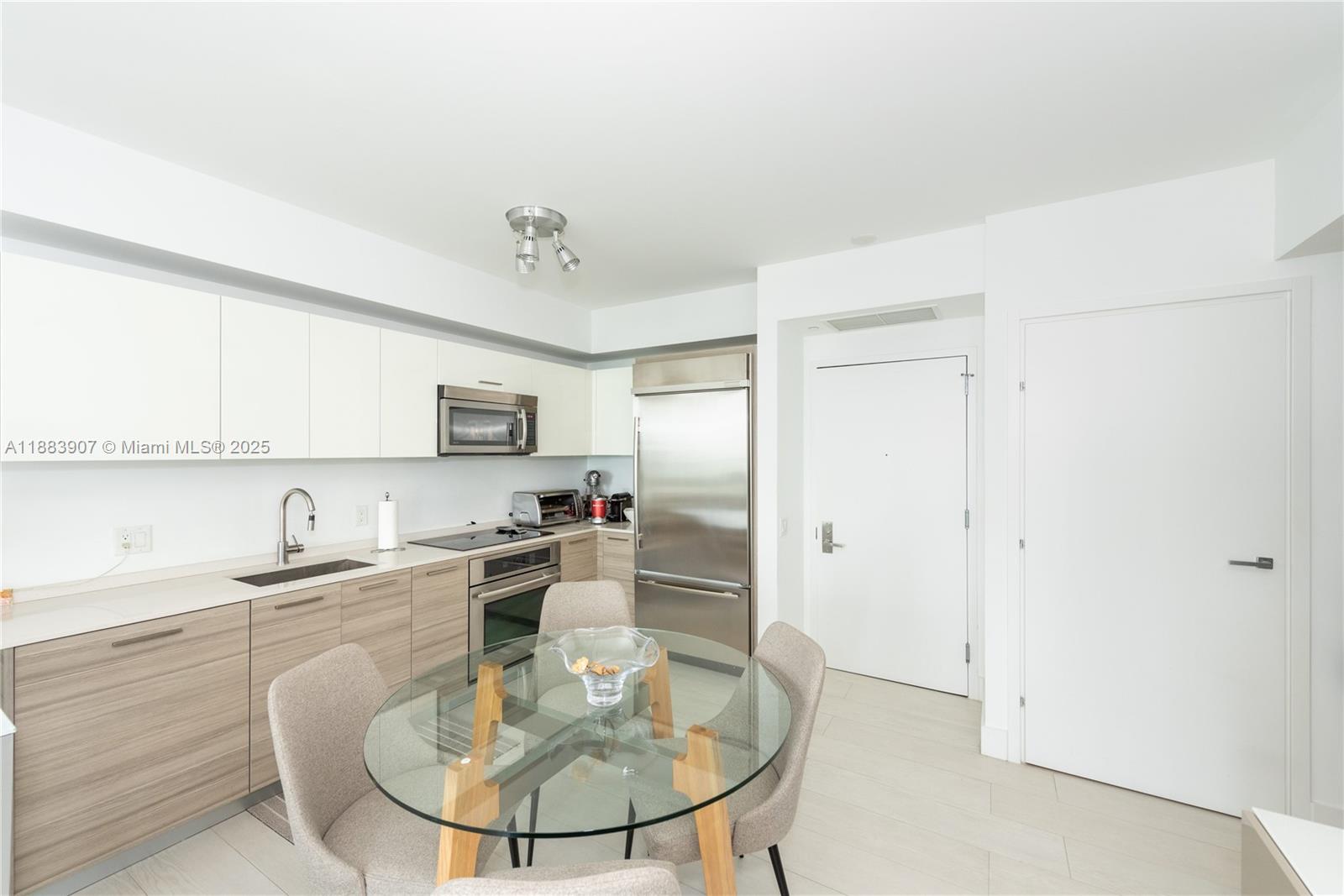 image Brickellhouse Condo4