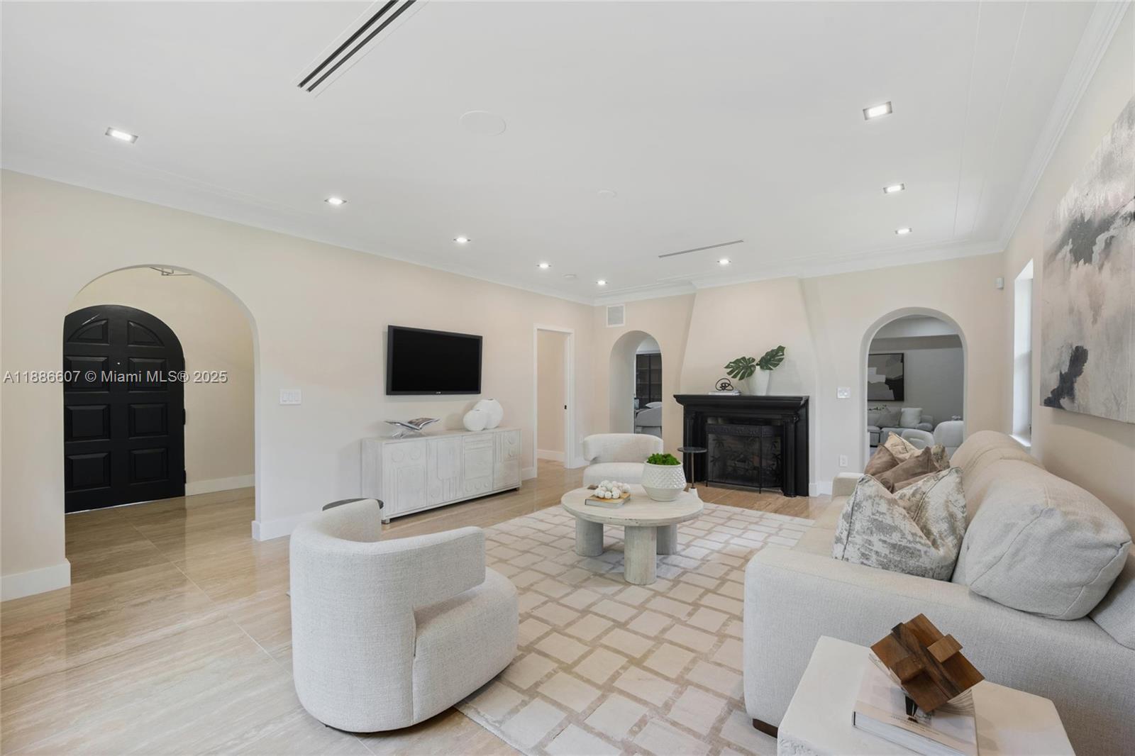 440 NE 94th St Miami Shores, FL 33138