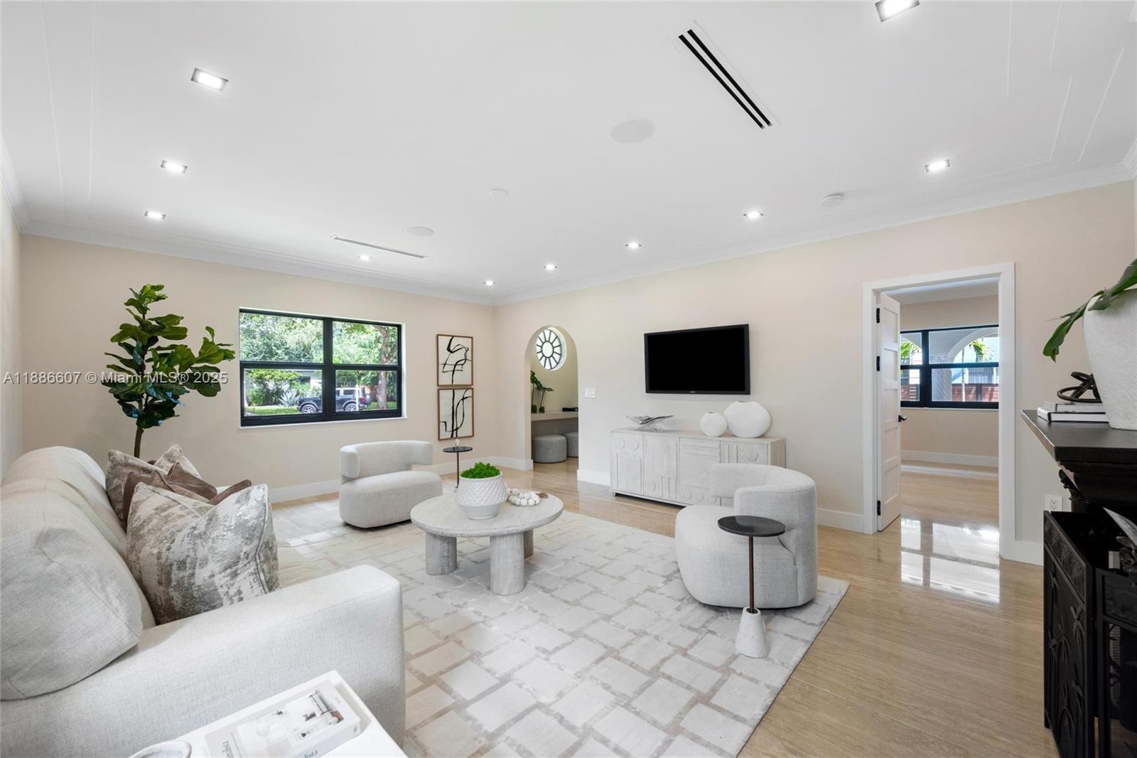 440 NE 94th St Miami Shores, FL 33138