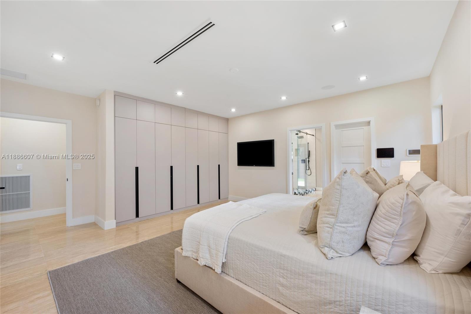 440 NE 94th St Miami Shores, FL 33138