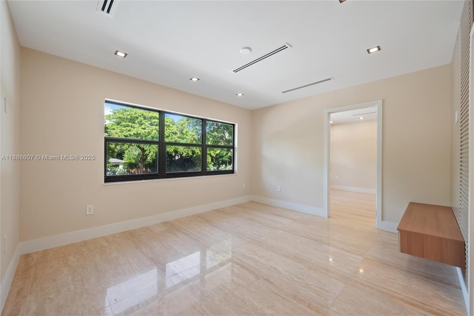 440 NE 94th St Miami Shores, FL 33138