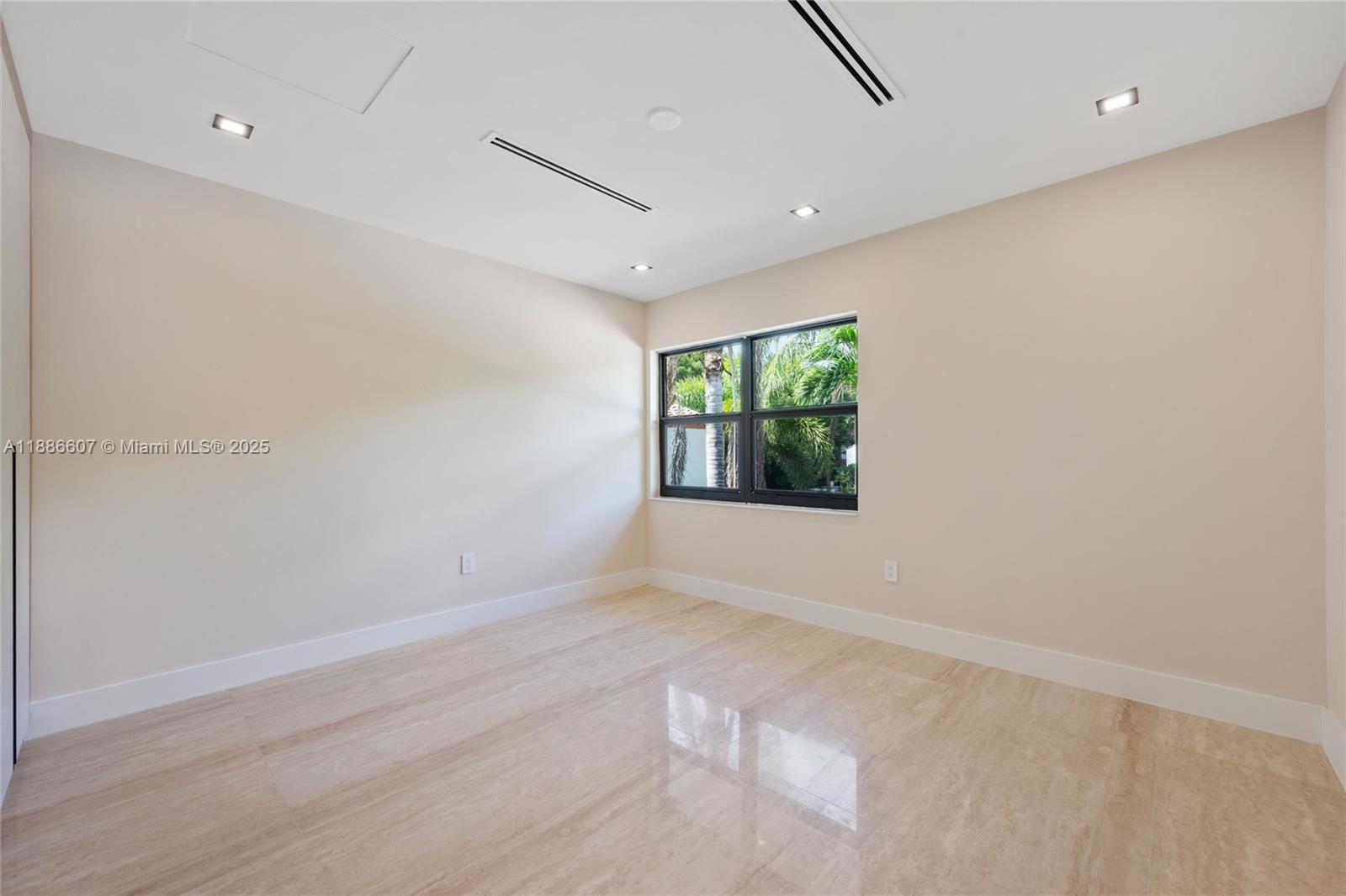 440 NE 94th St Miami Shores, FL 33138