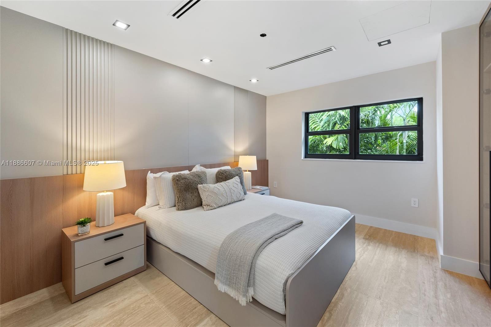 440 NE 94th St Miami Shores, FL 33138