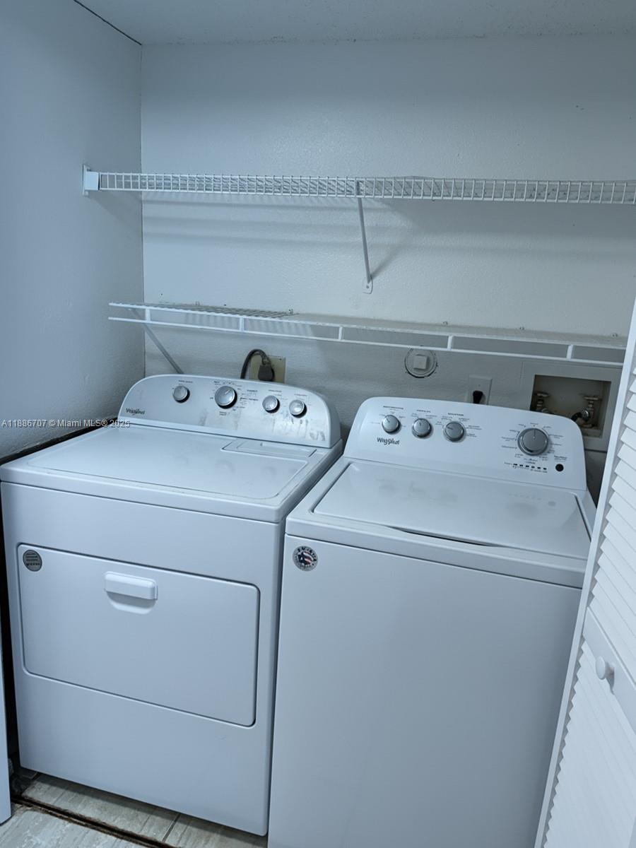 663 Vista Isles Dr #1711 Sunrise, FL 33325