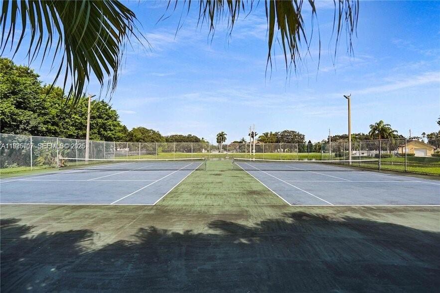 663 Vista Isles Dr #1711 Sunrise, FL 33325