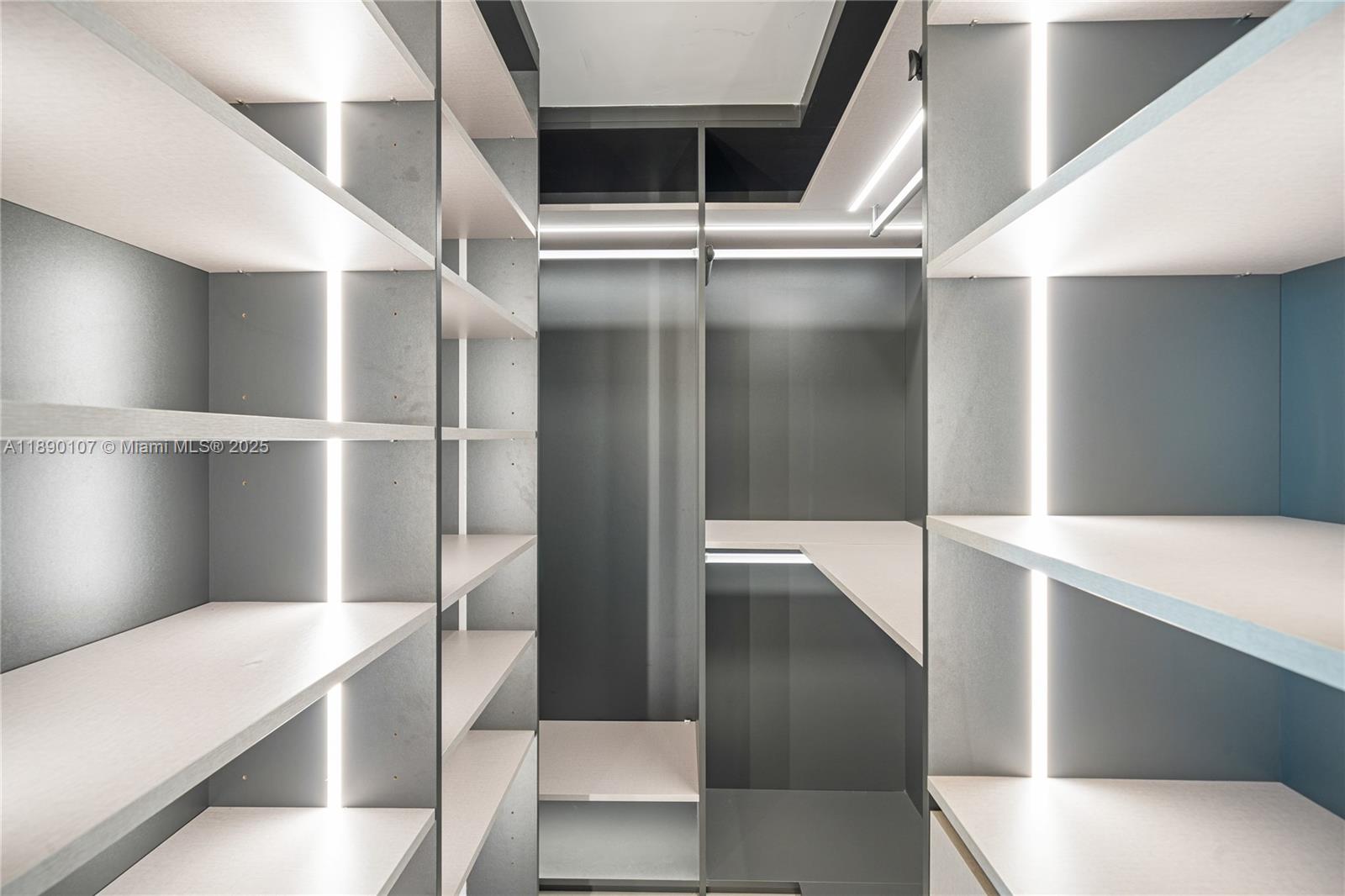 3131 NE 7th Ave #4706 Miami, FL 33137