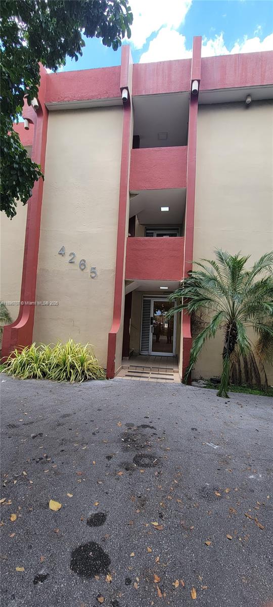 4265 NW South Tamiami Canal Dr #1-211