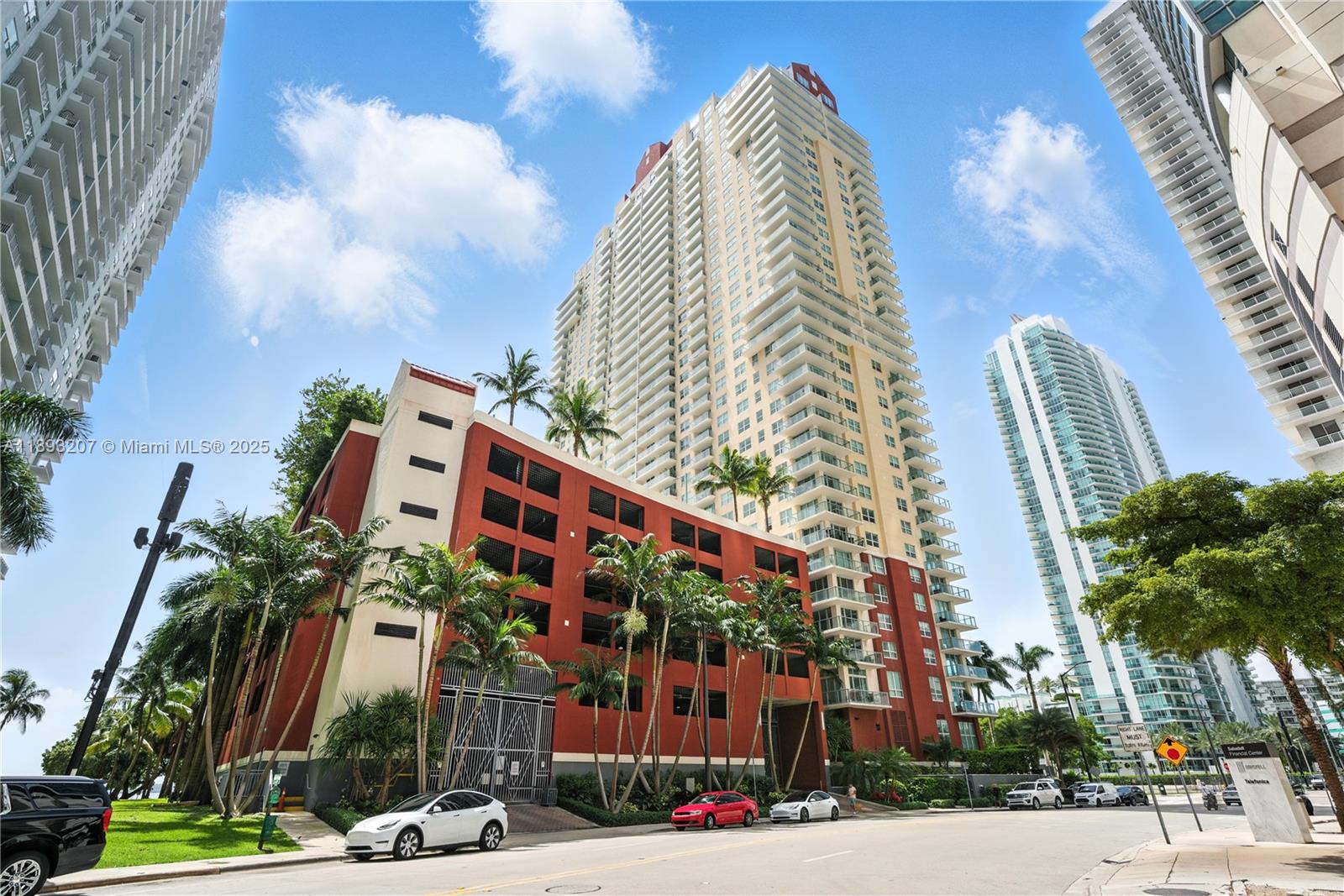 1155 Brickell Bay Dr #703