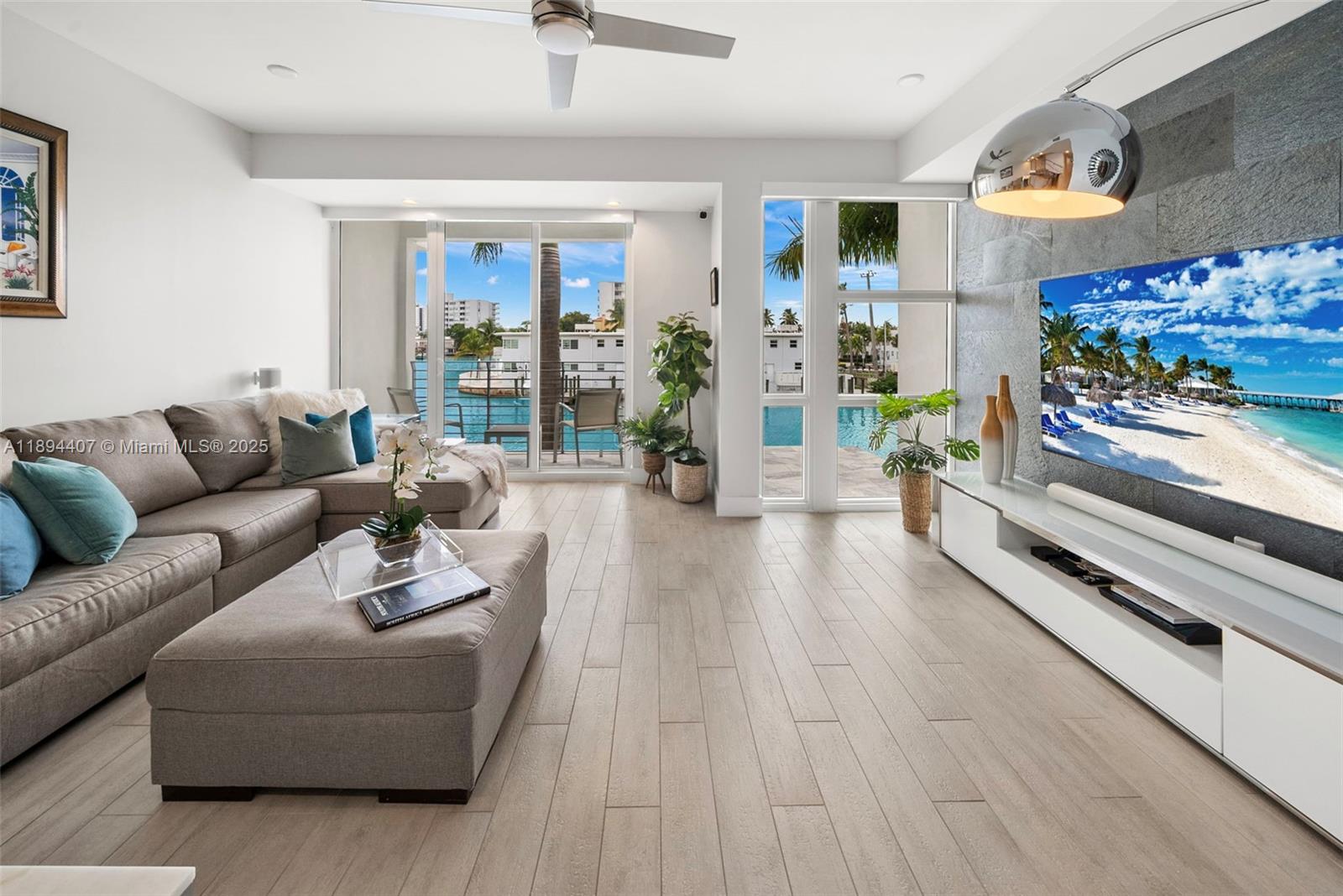 33 N Shore Dr #33