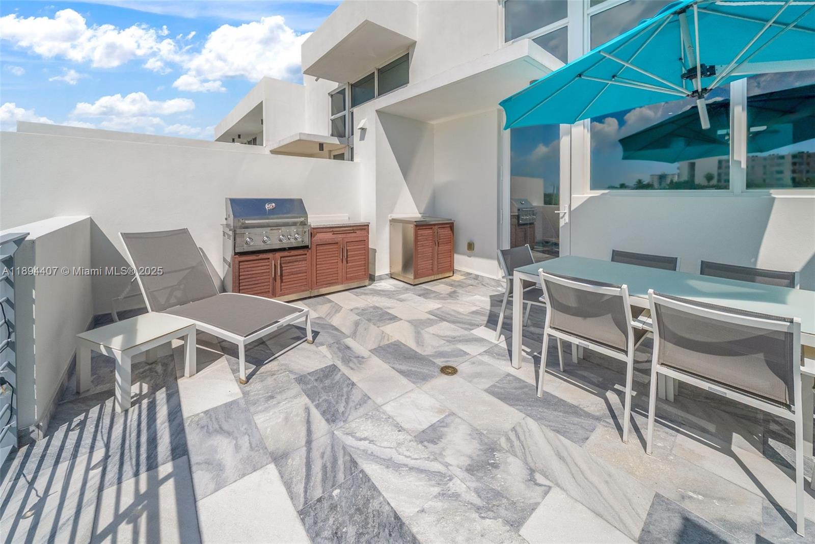 33 N Shore Dr #33 Miami Beach, FL 33141