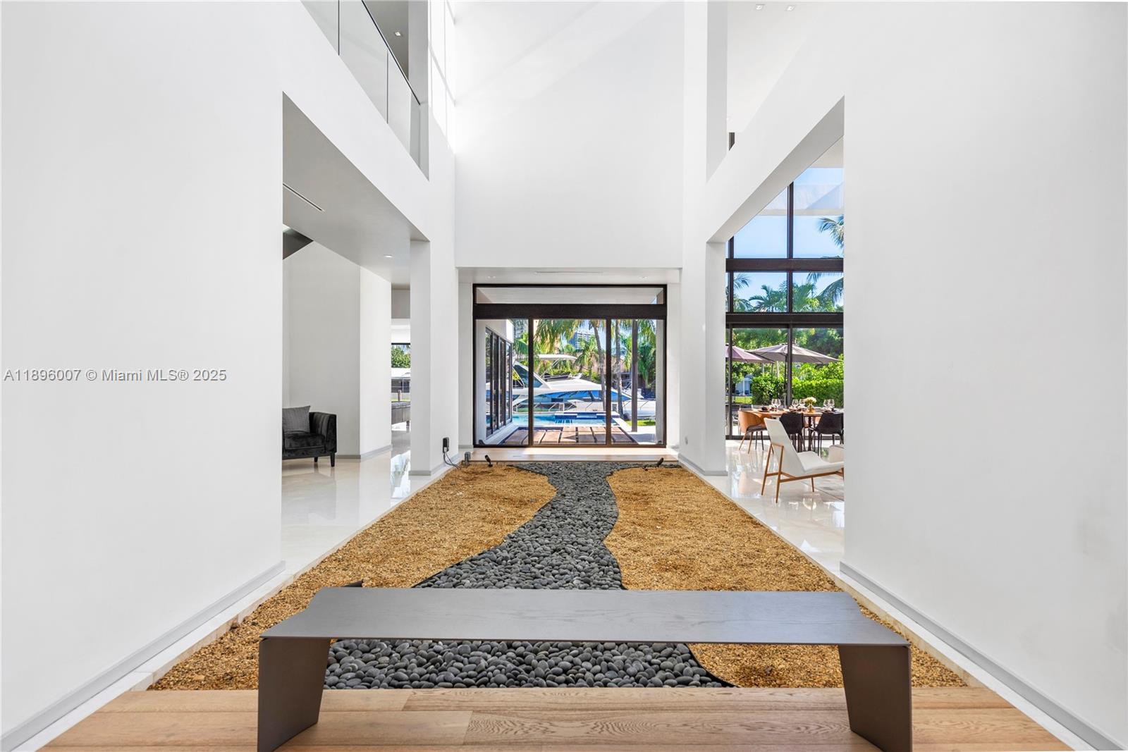 418 Sunset Dr Hallandale Beach, FL 33009 418 Sunset Dr Hallandale Beach, FL 33009