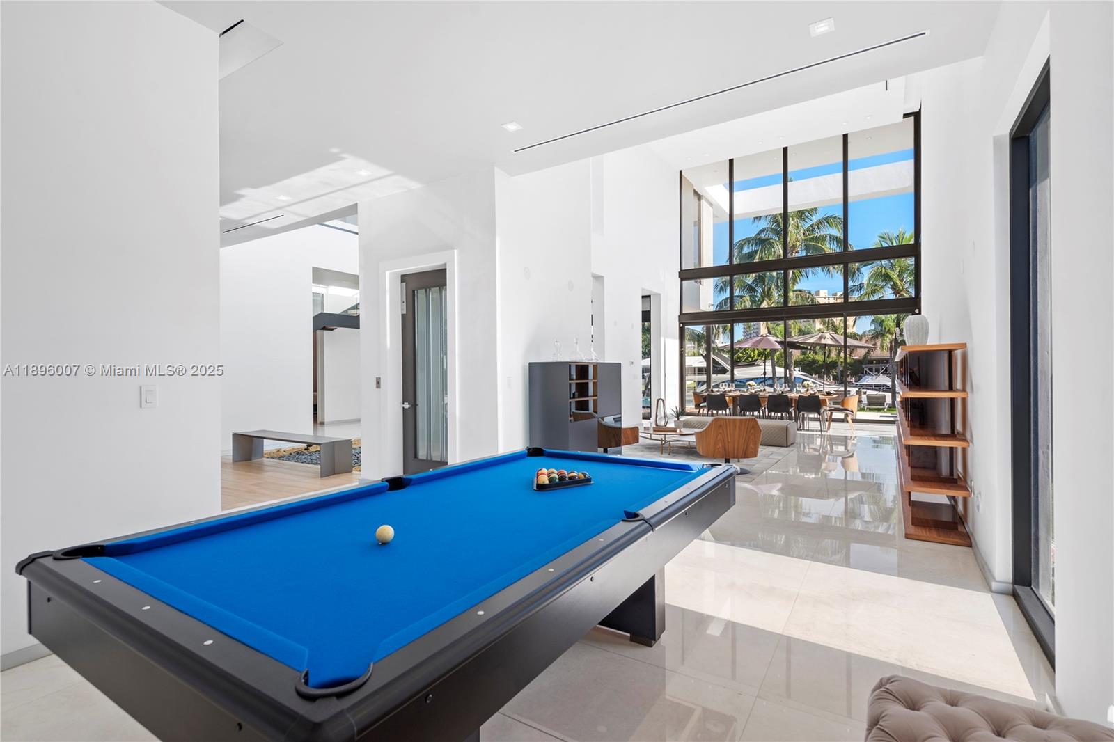 418 Sunset Dr Hallandale Beach, FL 33009 418 Sunset Dr Hallandale Beach, FL 33009