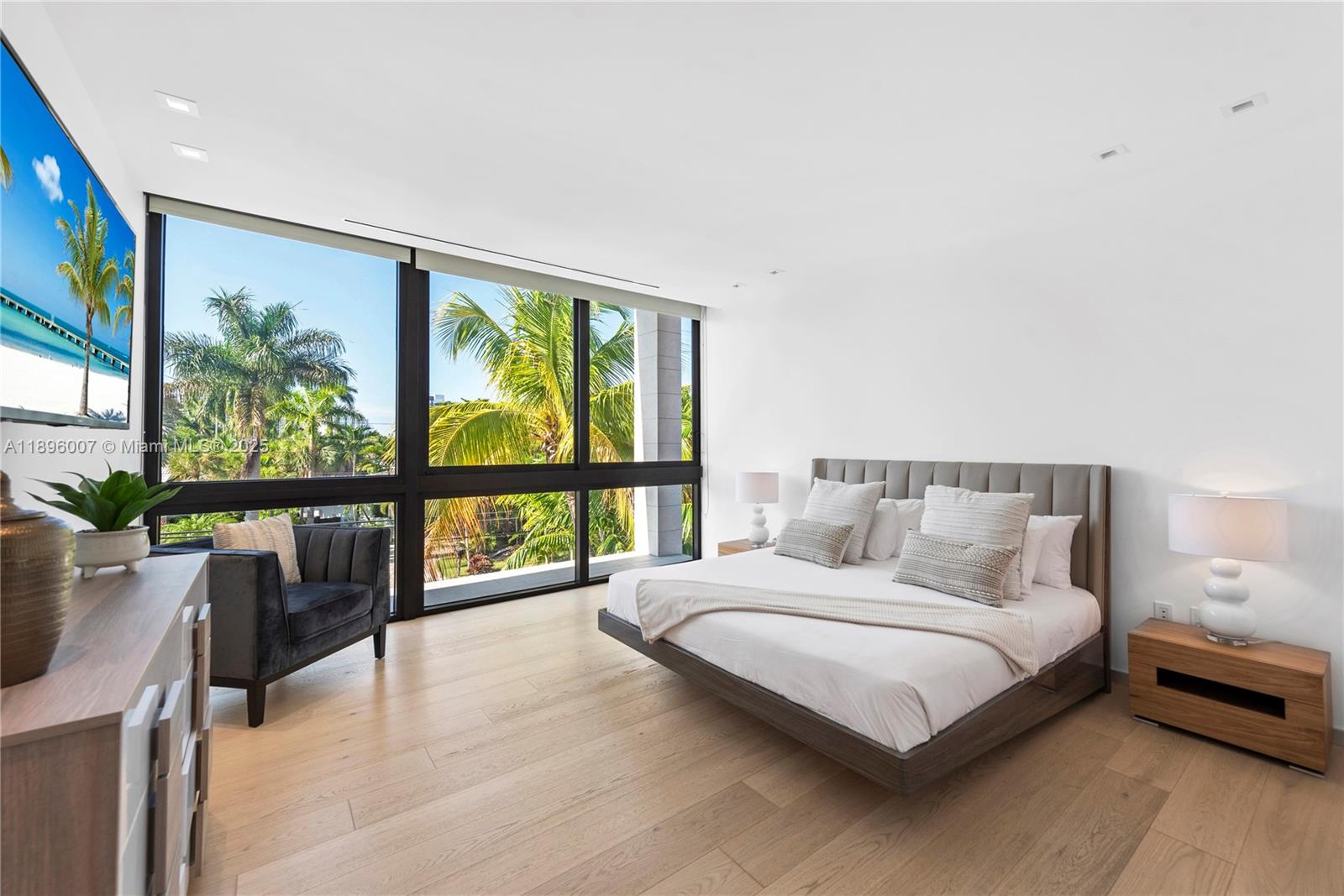 418 Sunset Dr Hallandale Beach, FL 33009 418 Sunset Dr Hallandale Beach, FL 33009