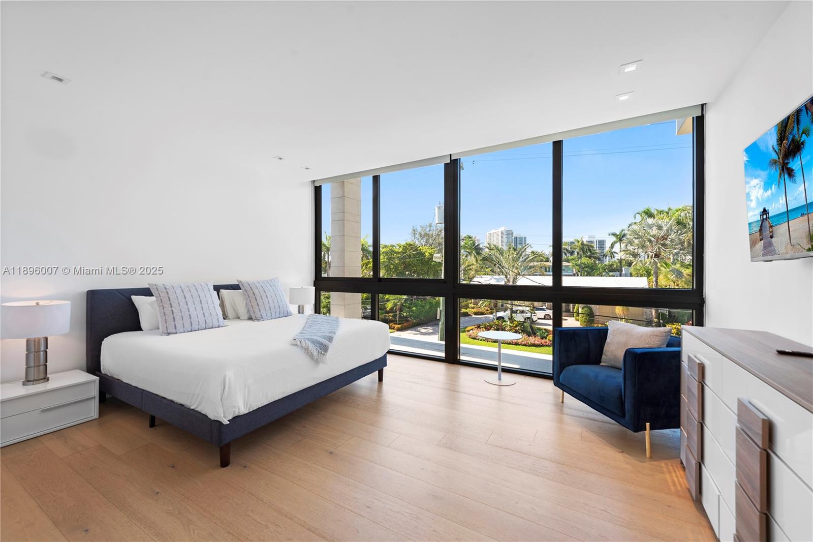 418 Sunset Dr Hallandale Beach, FL 33009 418 Sunset Dr Hallandale Beach, FL 33009