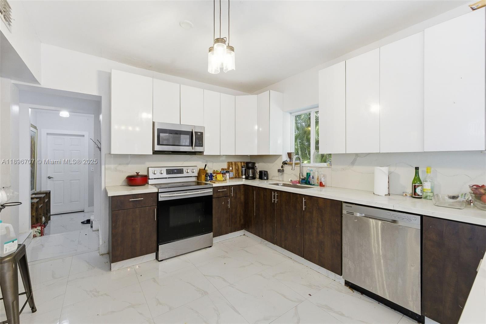 401 SW 28th Rd Miami, FL 33129