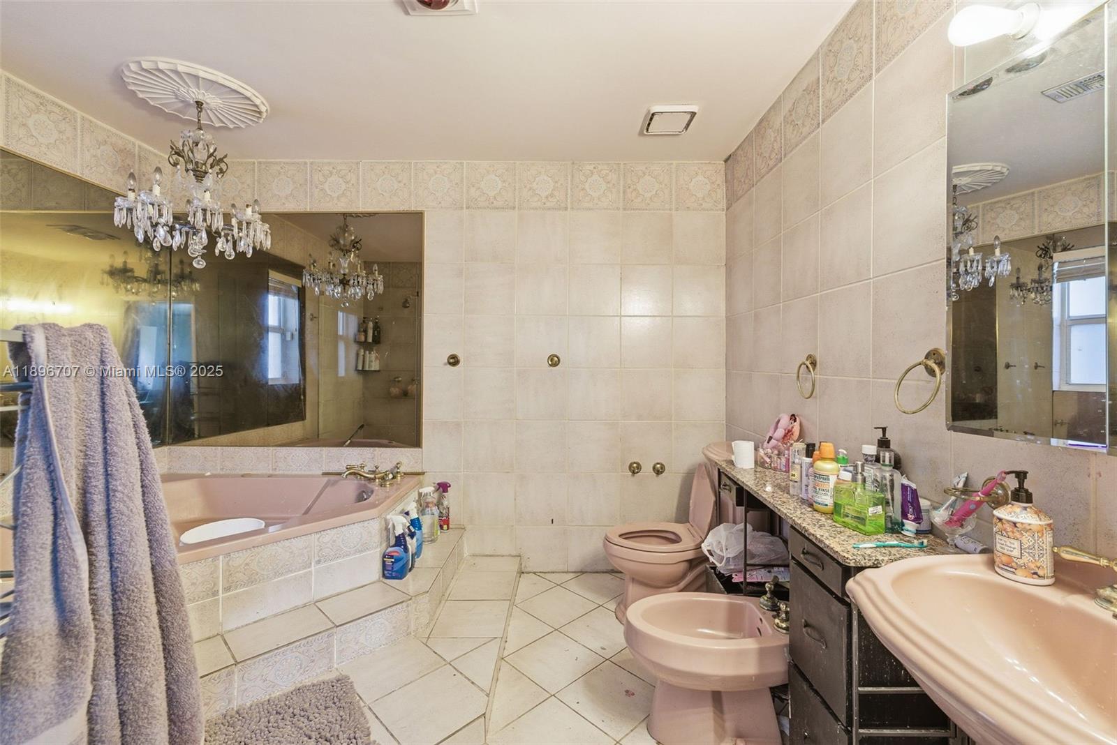 401 SW 28th Rd Miami, FL 33129