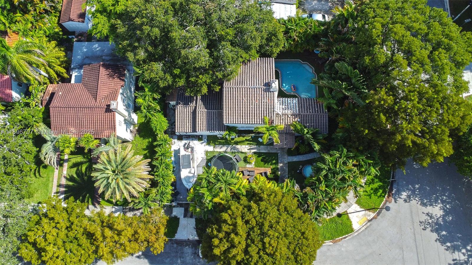 401 SW 28th Rd Miami, FL 33129