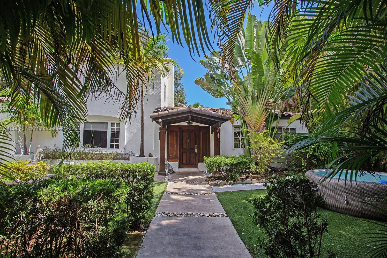 401 SW 28th Rd Miami, FL 33129