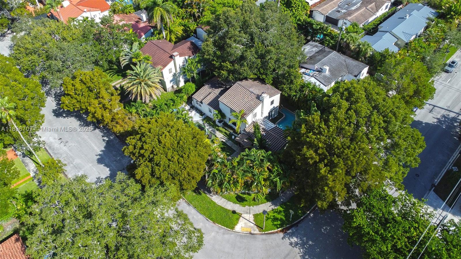 401 SW 28th Rd Miami, FL 33129