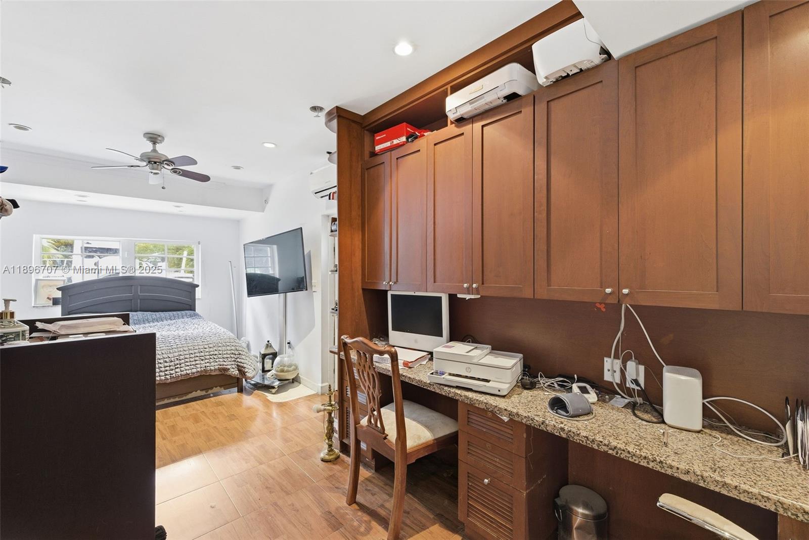 401 SW 28th Rd Miami, FL 33129