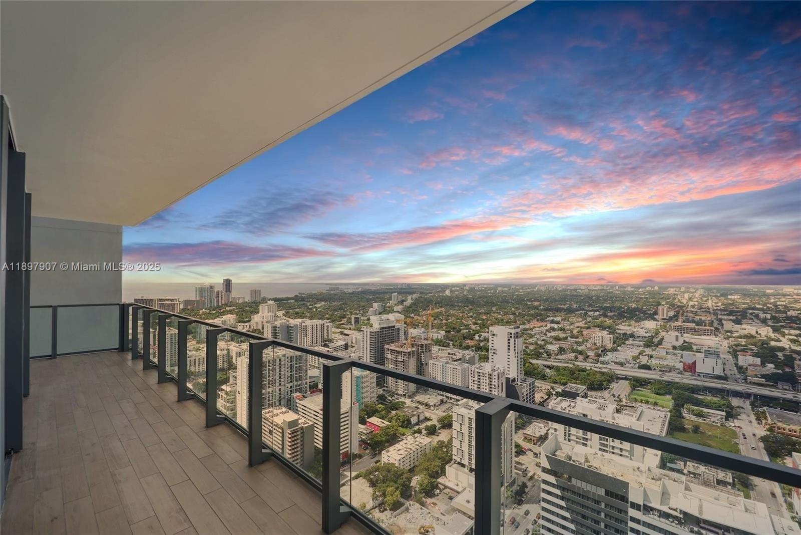 image Rise Brickell City Center1