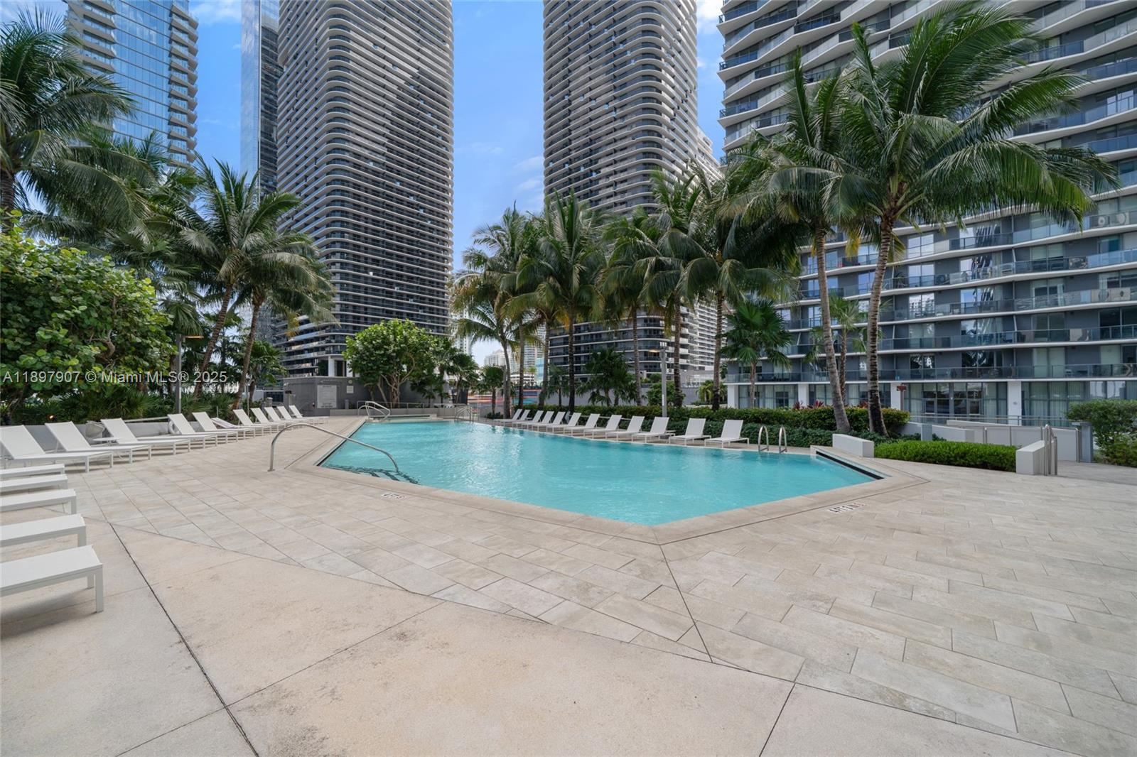image Rise Brickell City Center30