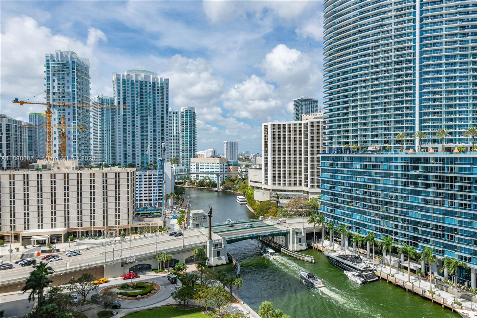 465 Brickell Ave #1602 Miami, FL 33131