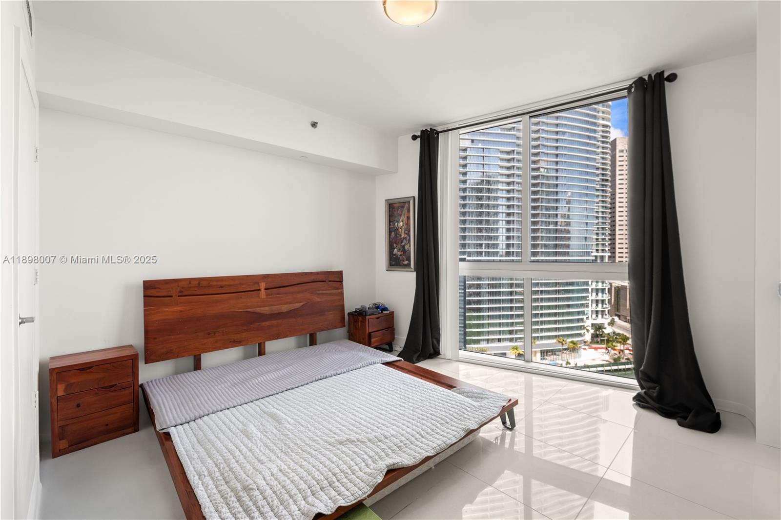 465 Brickell Ave #1602 Miami, FL 33131