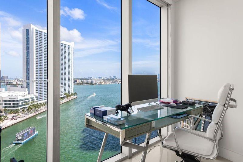 465 Brickell Ave #1602 Miami, FL 33131