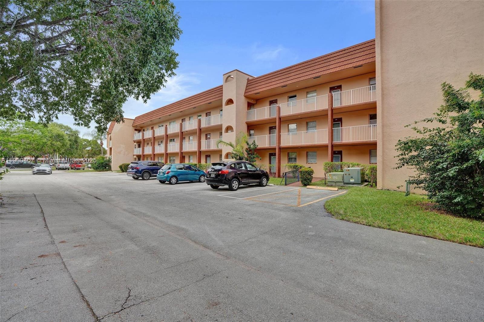 2791 N Pine Is Rd #205