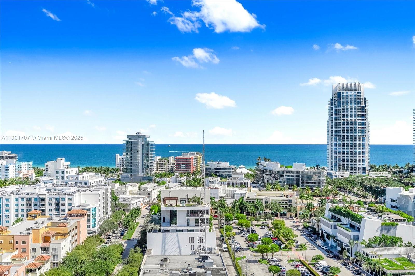 image Yacht Club At Portofino C11