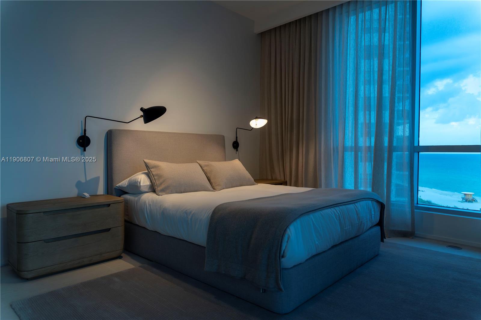 5959 Collins Ave #907 Miami Beach, FL 33140