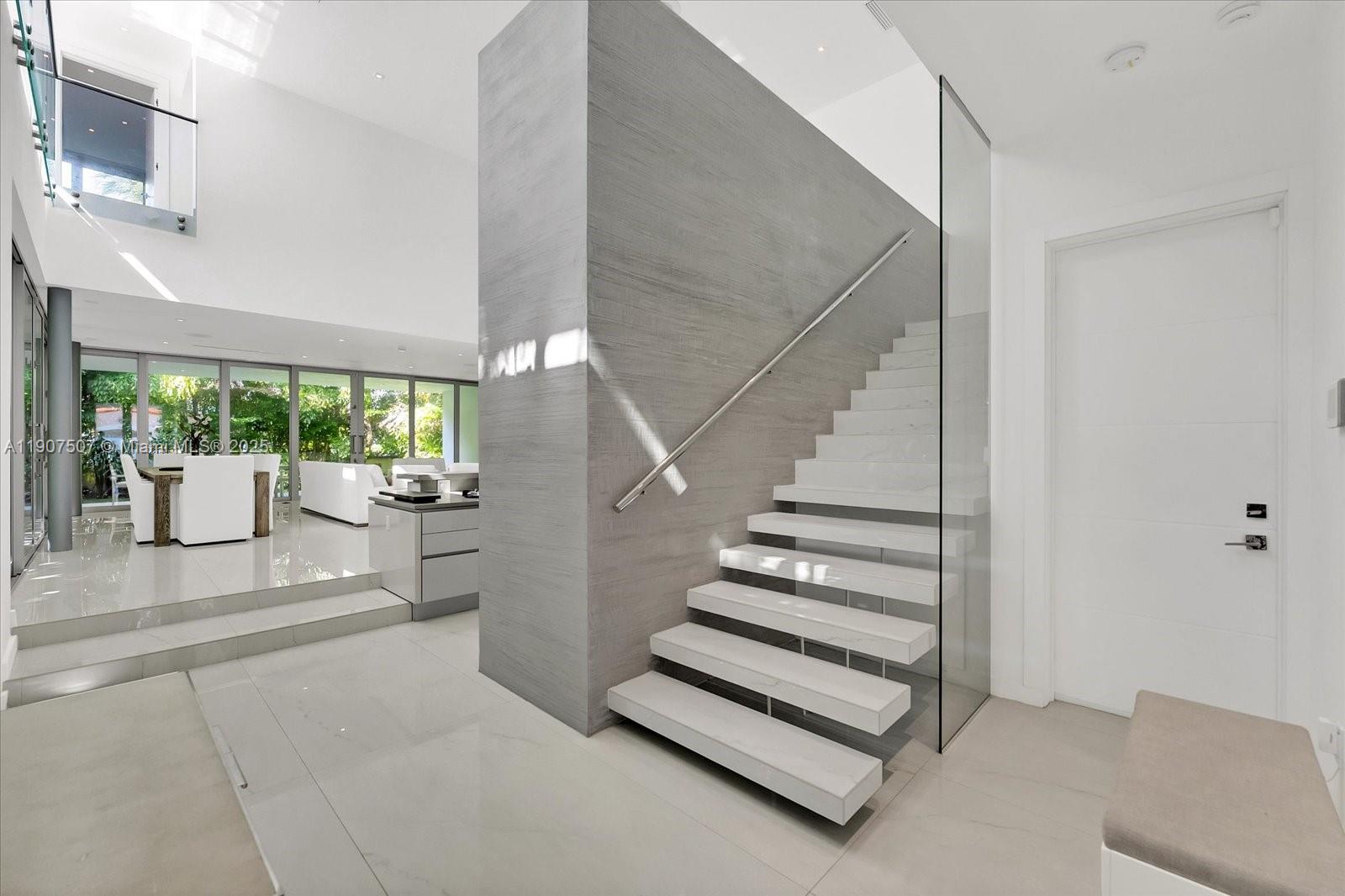 7830 Atlantic Way Miami Beach, FL 33141