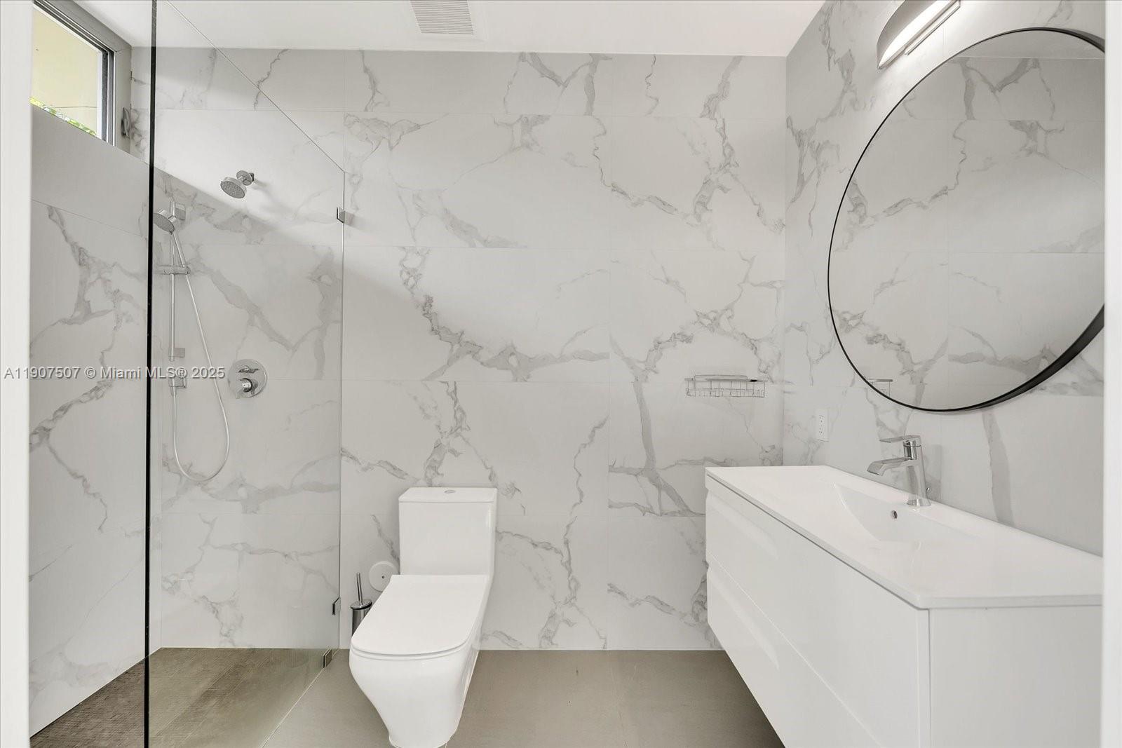 7830 Atlantic Way Miami Beach, FL 33141