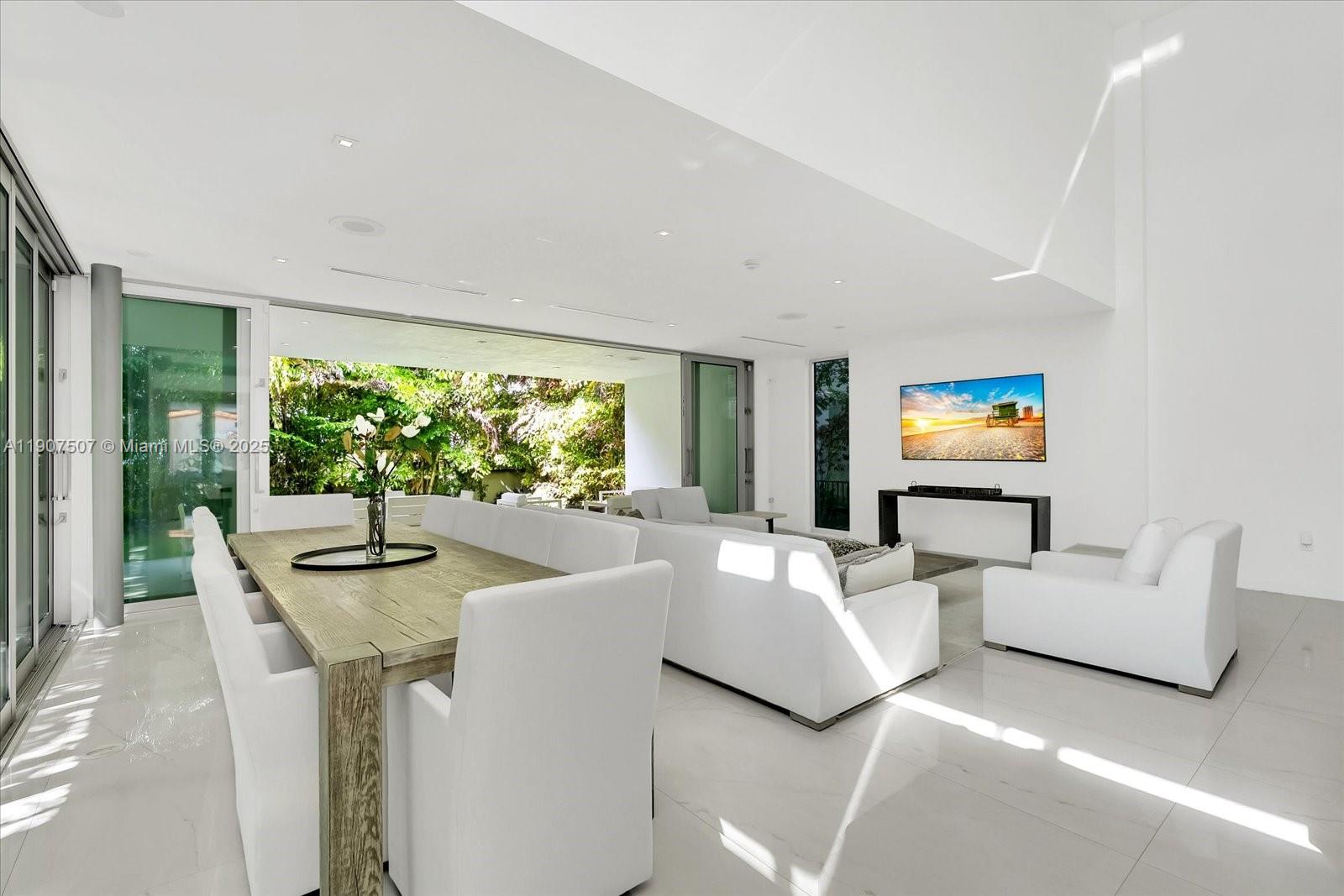 7830 Atlantic Way Miami Beach, FL 33141