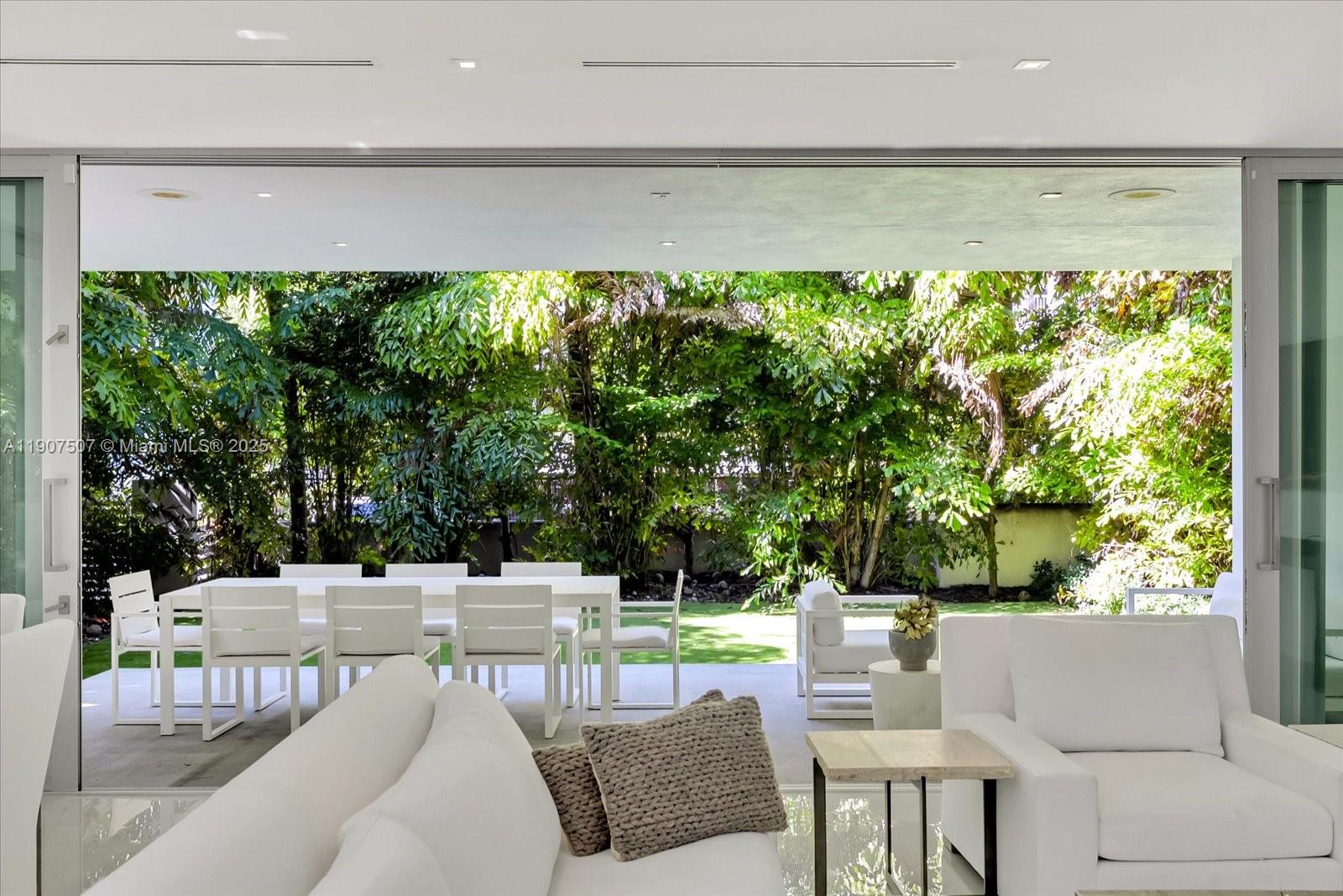 7830 Atlantic Way Miami Beach, FL 33141