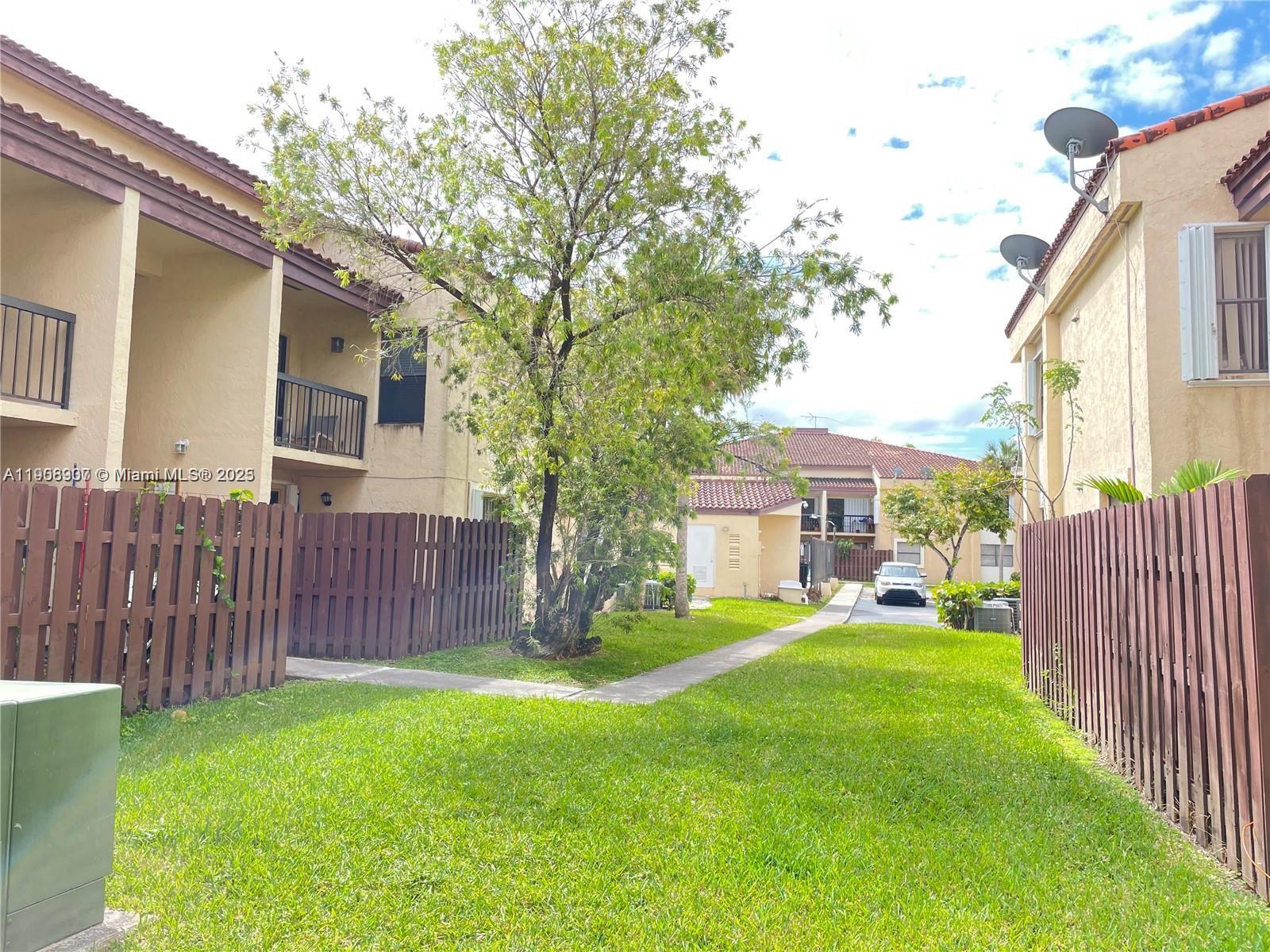 680 W Park Dr #3-201