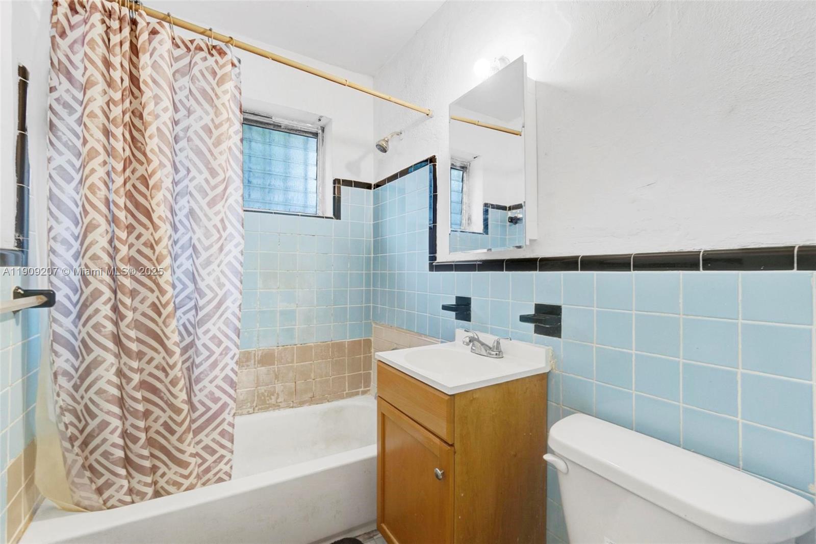 16301 NW 32nd Ave Miami Gardens, FL 33054