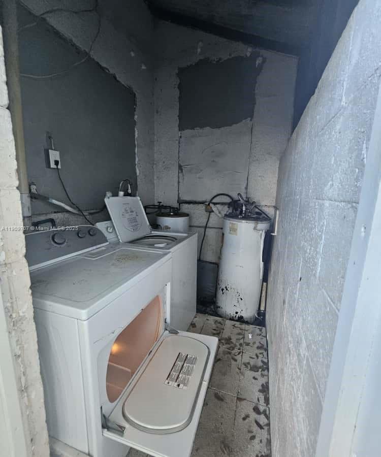 1008 N 18th Ct #102 Hollywood, FL 33020