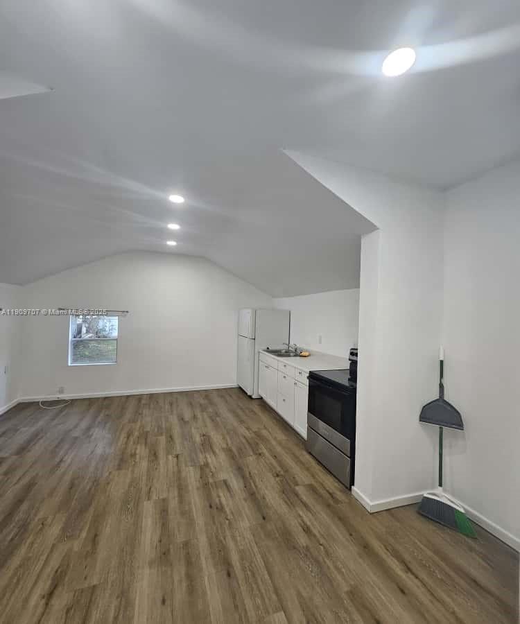 1008 N 18th Ct #102 Hollywood, FL 33020