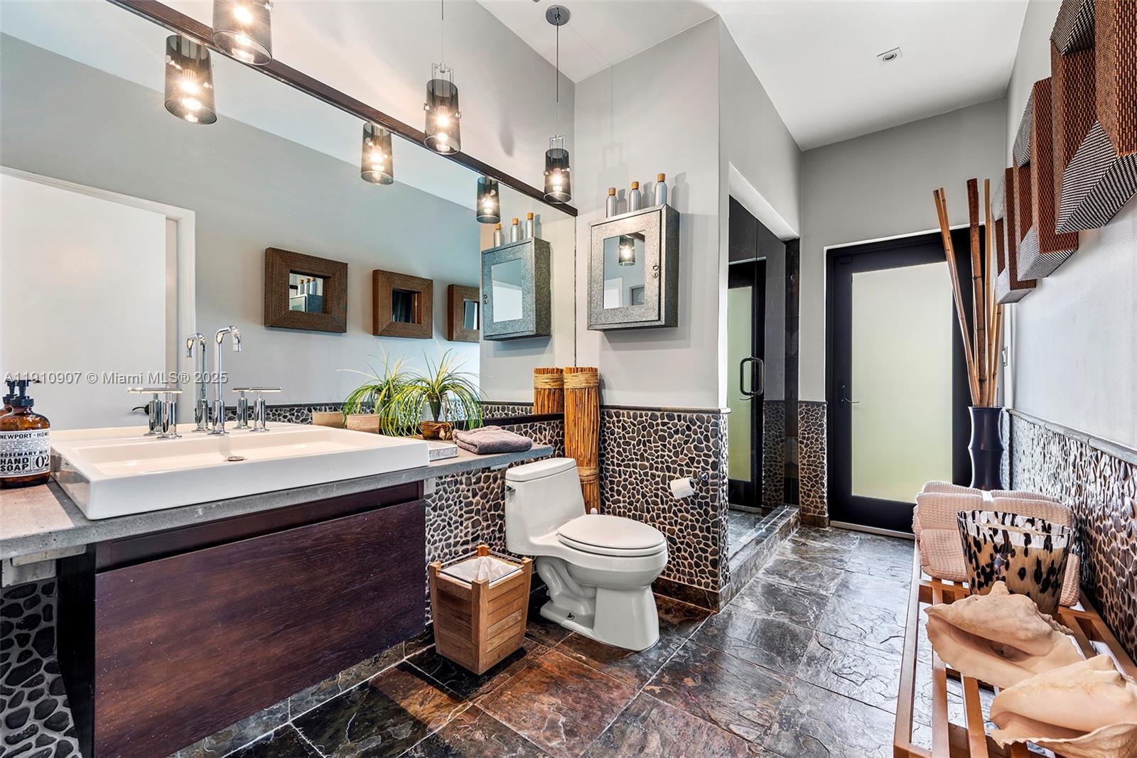 3444 NE 167th St North Miami Beach, FL 33160