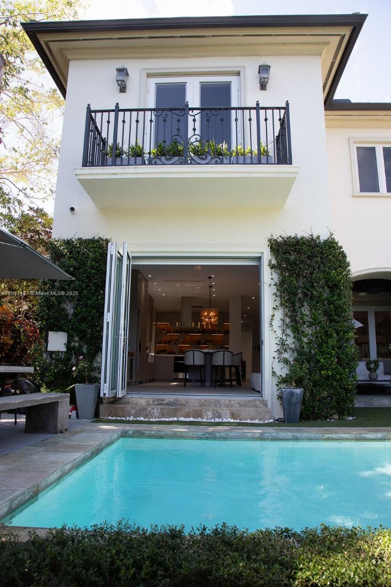 4819 University Dr #4819 Coral Gables, FL 33146