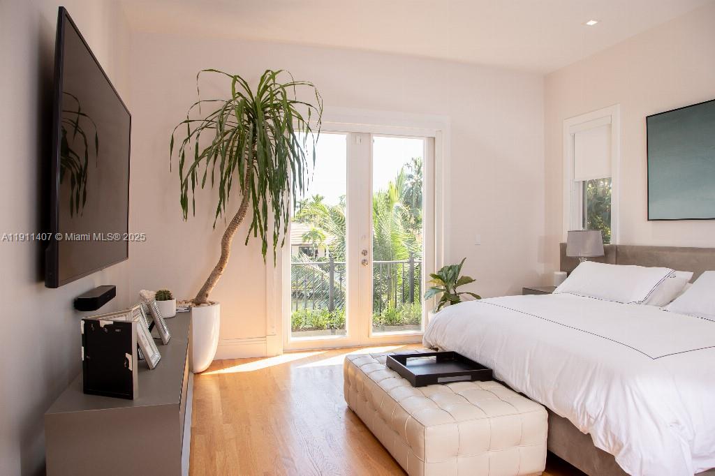 4819 University Dr #4819 Coral Gables, FL 33146