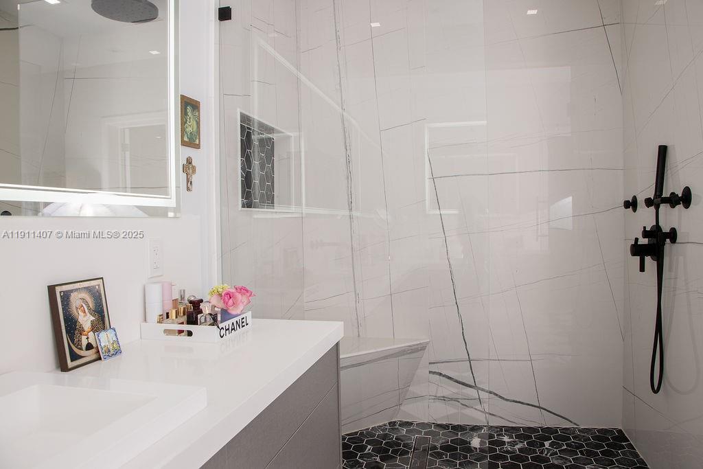 4819 University Dr #4819 Coral Gables, FL 33146