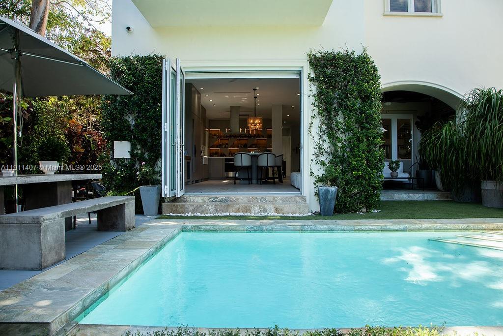 4819 University Dr #4819 Coral Gables, FL 33146